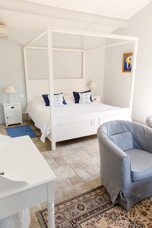 Bed and Breakfast Le Mas Del Sol Bonnieux Exterior foto